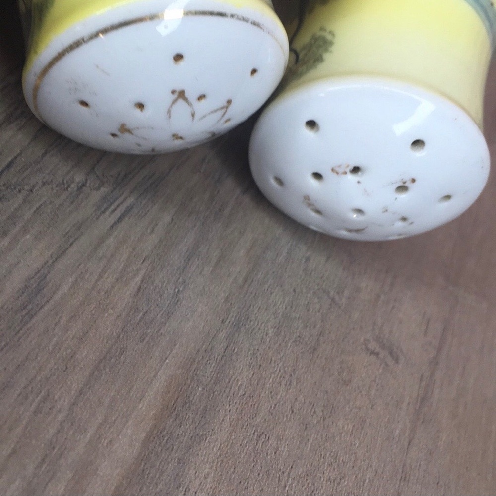 Antique 1930s Japanese Lusterware Ceramic Salt and Pepper Shakers - Picture 7 of 8